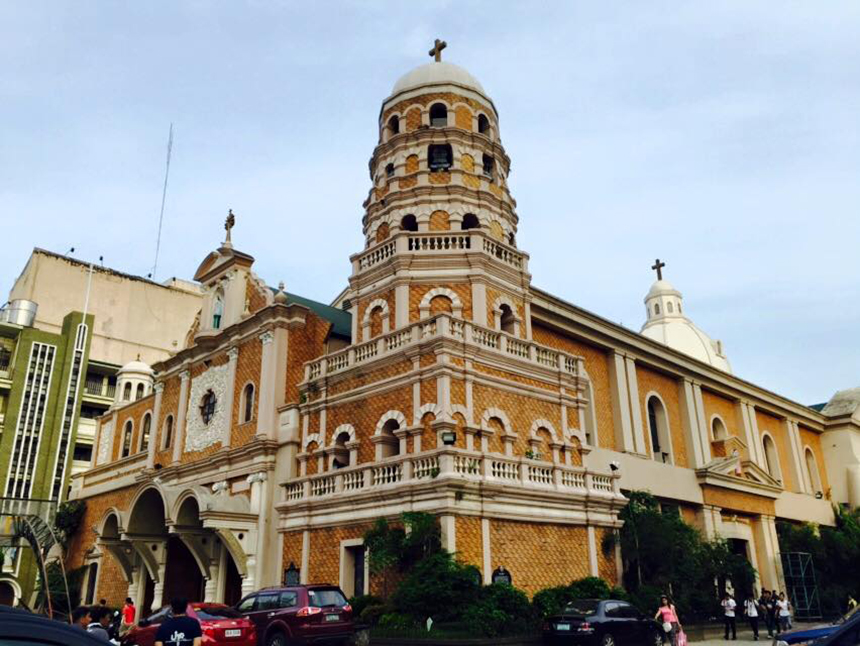 Sta Cruz Church Manila1