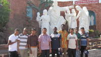Gli scolastici dello Sri Lanka in India Pellegrinaggio e tirocinio pastorale