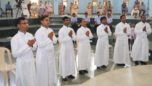 Appartenir enti&egrave;rement au Christ Eucharistique - Profession perp&eacute;tuelle de sept religieux