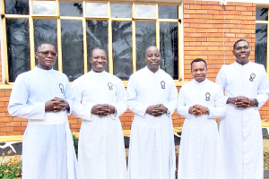 Programme de pr&eacute;paration aux v&oelig;ux perp&eacute;tuels en Ouganda