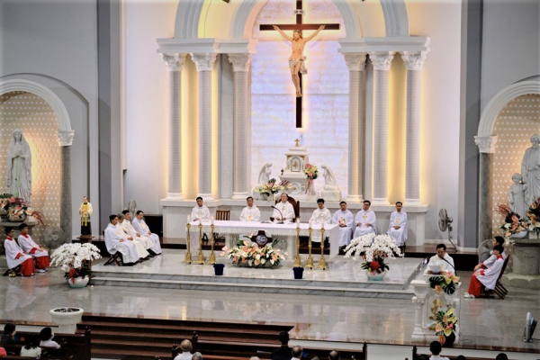 Ouverture de l&rsquo;ann&eacute;e jubilaire pour le 50e anniversaire de la pr&eacute;sence de la Congr&eacute;gation SSS au Vietnam