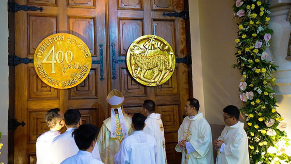 La Paroisse Santa Cruz à Manille célèbre son 400e anniversaire