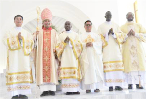 Philippines: profession perp&eacute;tuelle et ordination diaconale